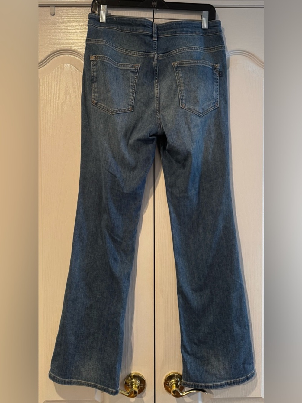 Pilcro by Anthropologie Medium Wash The Demilune Boot Cut Jeans - Size 30 - Picture 4 of 7